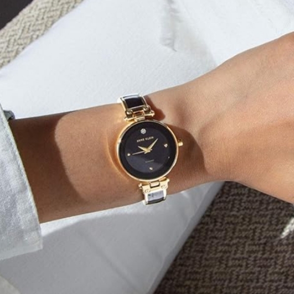 Women\'s Genuine Diamond Dial Bangle Watch Black /Gold main image 4